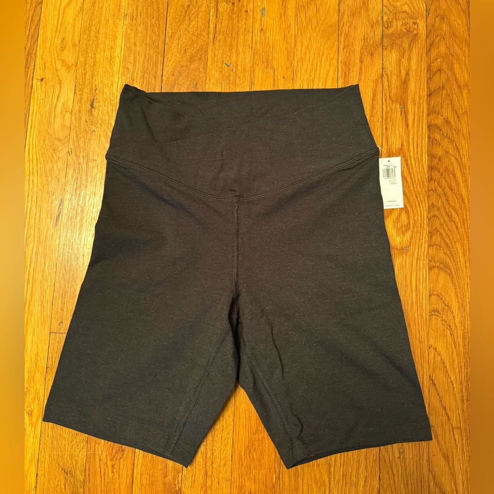 Old Navy Go Dry Extra High Rise Bike Shorts